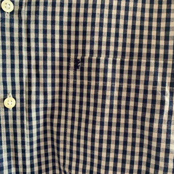 IZOD Button Down Shirt - L - Picture 3 of 9